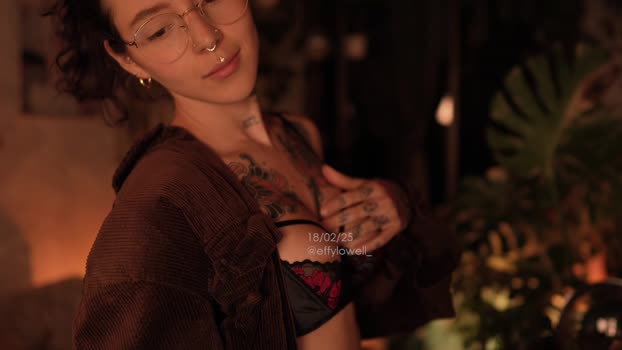 effylowell_ 18-02-2025 sexykitty Female