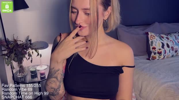yvie_ 20-02-2025 fingering Female