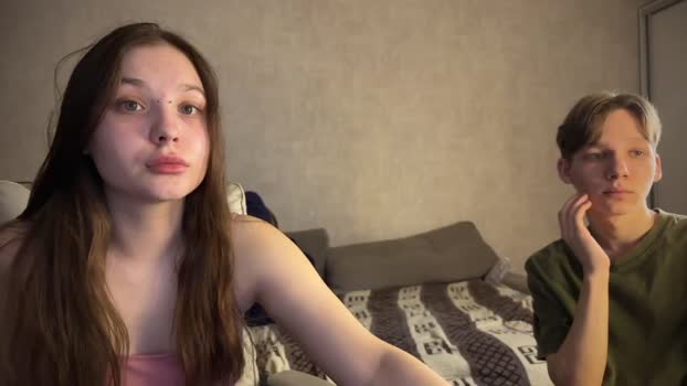 glockoffrog 20-02-2025 bigboobs Couple