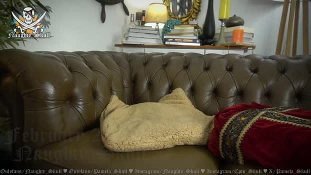 naughty_skull 20-02-2025 amateur Female