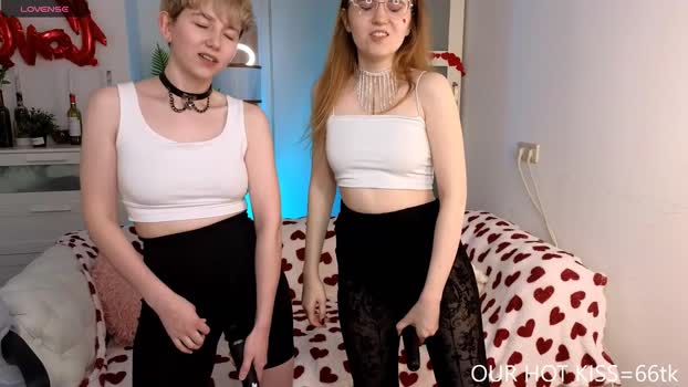 velvetvalkyries 22-02-2025 Download Couple