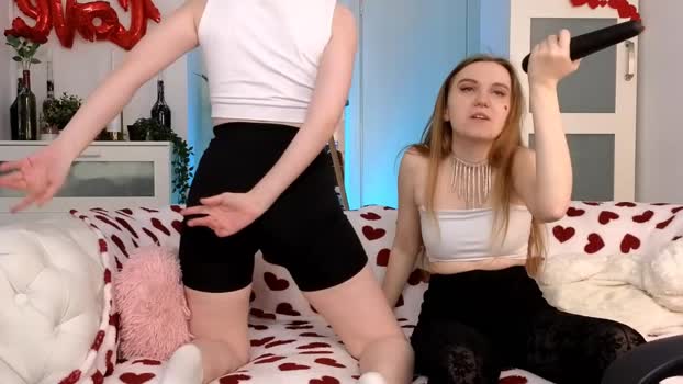 velvetvalkyries 22-02-2025 hot Couple