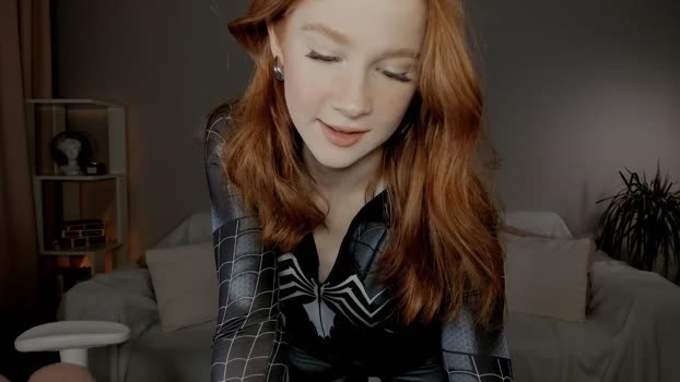 leahsthetics 23-02-2025 beautiful Female