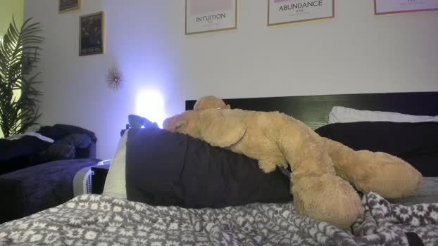 badgrljade 24-02-2025 lickpussy Female