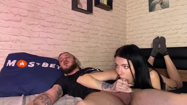 hotcoupleee2020 27-02-2025 skinny Couple