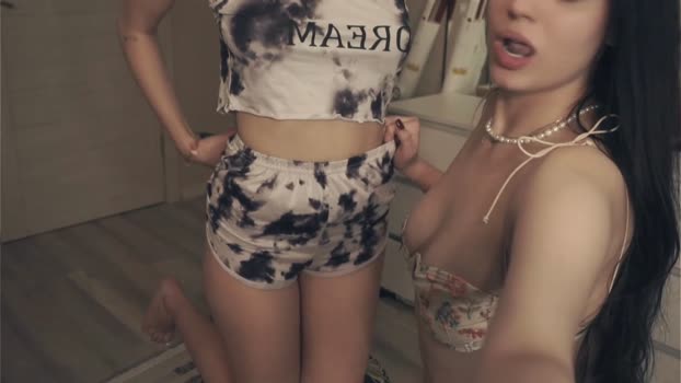 vivid_girls 28-02-2025 fingering Couple