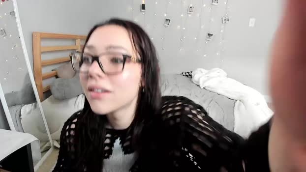 emmiep 28-02-2025 wet Female