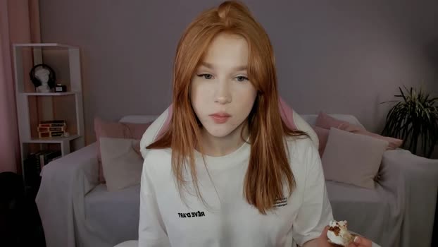 leahsthetics 04-03-2025 kinky Female