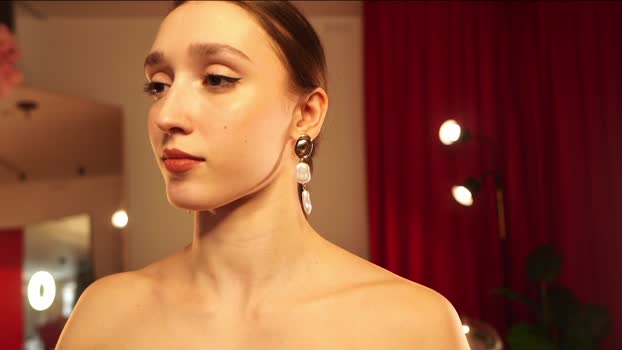 _meganmeow_ 04-03-2025 show Female