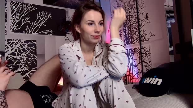 nikki7377 11-03-2025 XXX Couple