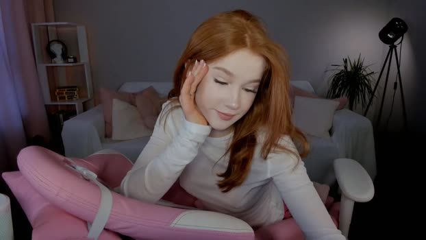 leahsthetics 15-03-2025 toy Female