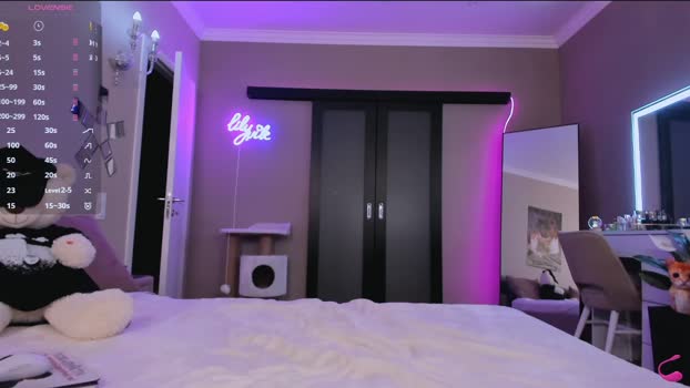 lilyvibe 17-03-2025 nasty Female