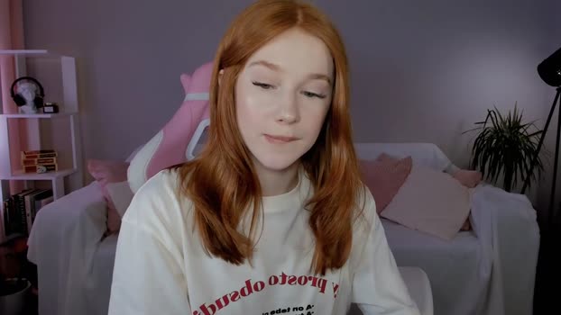 leahsthetics 21-03-2025 spanking Female