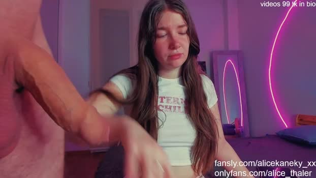 alicekaneky_xx 25-03-2025 moan Couple