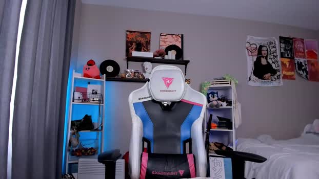 vivian_qwerty 26-03-2025 lovense Female