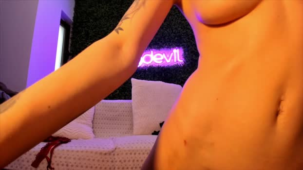hotfallingdevil 02-04-2025 fuckher Female
