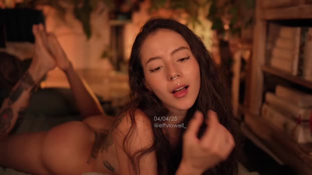 effylowell_ 05-04-2025 nude Female