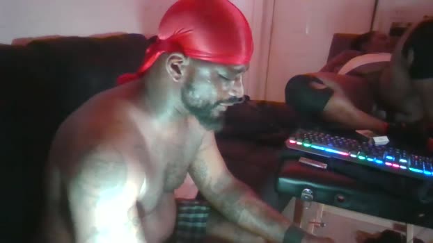 1bigblackdickand2freaks 06-04-2025 spank Couple