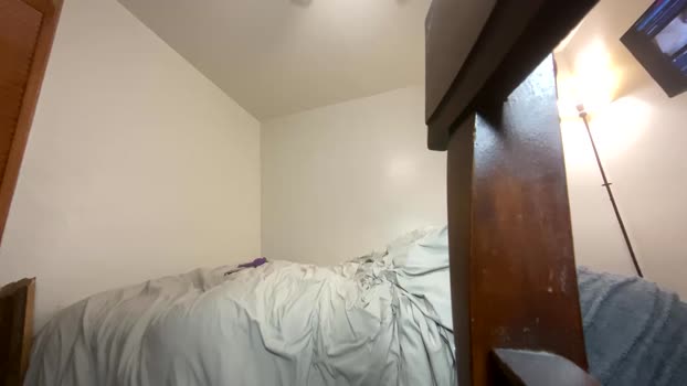 madm569308 08-04-2025 Webcam Couple