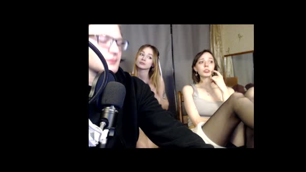bella_ray1 10-04-2025 squirt Couple