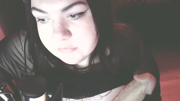 daddyslilcumslxt 13-04-2025 fuckme Female