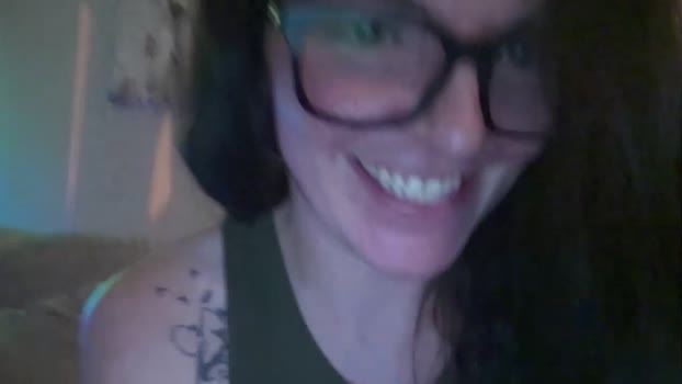 tical7825 17-04-2025 striptease Couple
