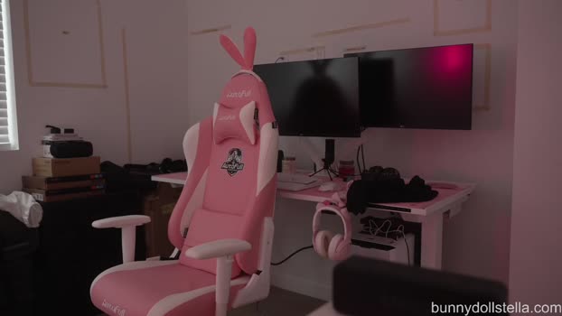 bunnydollstella 18-04-2025 Ass Female