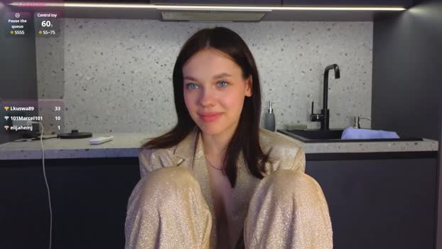 littlee_lily 18-04-2025 lush Female