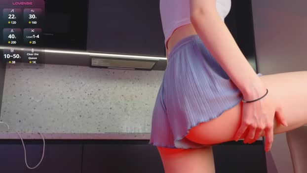littlee_lily 18-04-2025 fingering Female