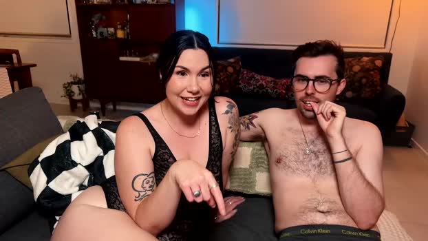 naughty_nomads 18-04-2025 lovense Couple