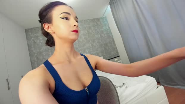 ehotlovea 19-04-2025 lick Female