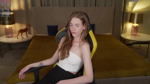 sweetdesiree_ 18-04-2025 skinny Couple