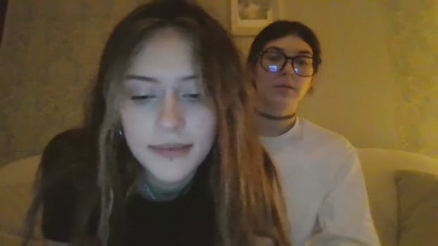 ur_mirell 22-04-2025 tits Couple