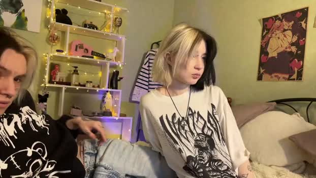 veryraretwins 22-04-2025 fuckass Couple