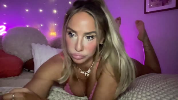 sexygoodvibebabe69 23-04-2025 boobs Female