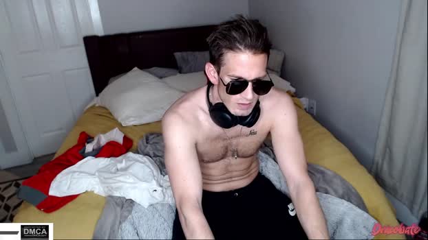 dracoisback 25-04-2025 Porn Couple
