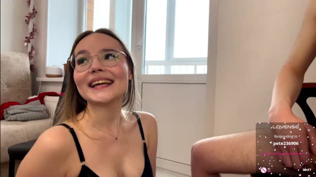 sexstar_l1fstyl3 25-04-2025 Pretty Couple