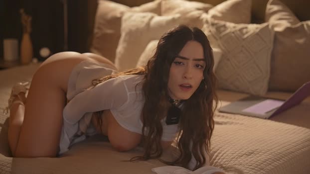 emyii 26-04-2025 Ass Female