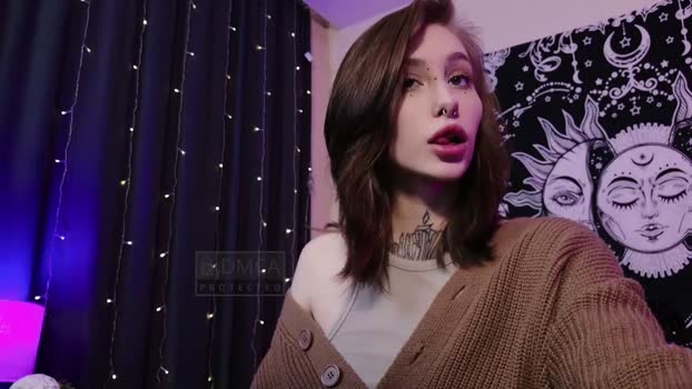 succubu7 28-04-2025 prettyface Female