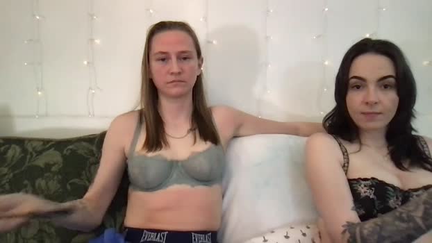 honeybeexx69 02-05-2025 Pretty Couple