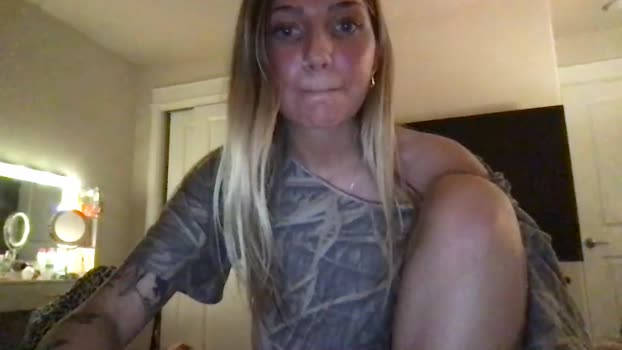 emiefox2 03-05-2025 Ass Female