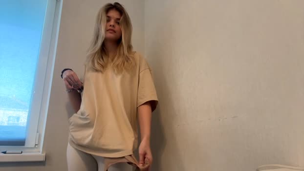 naughty_dreams_xo 03-05-2025 fuckme Female