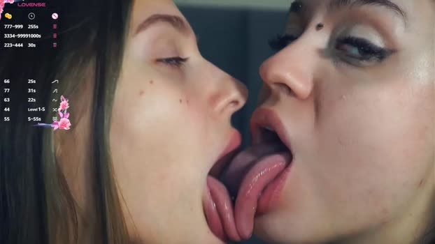 vivid_girls 04-05-2025 sexybody Couple