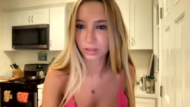 babyyjade 05-05-2025 sucktits Female