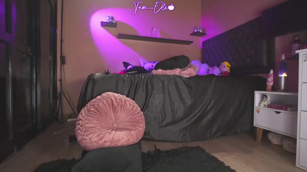 iam_eli 07-05-2025 Download Female