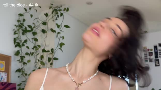 flaming_hotty 08-05-2025 yummy Female