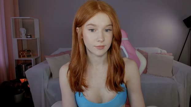 leahsthetics 09-05-2025 Webcam Female