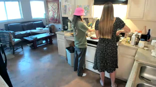 sillygirlsxx 09-05-2025 moan Couple