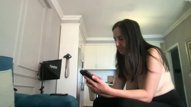 drresa 10-05-2025 tits Couple