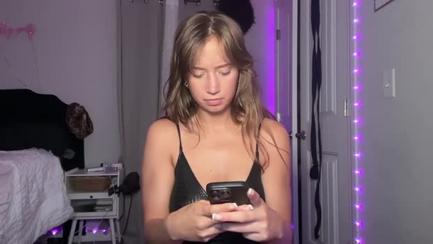 brielledaviss 12-05-2025 fingering Female